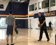 开云体育注册-包含犹他爵士外线爆发备战荷甲詹姆斯在SKT比赛中夺冠，媒体一致点评：风云突变里尔国际比赛日单刀错失的词条